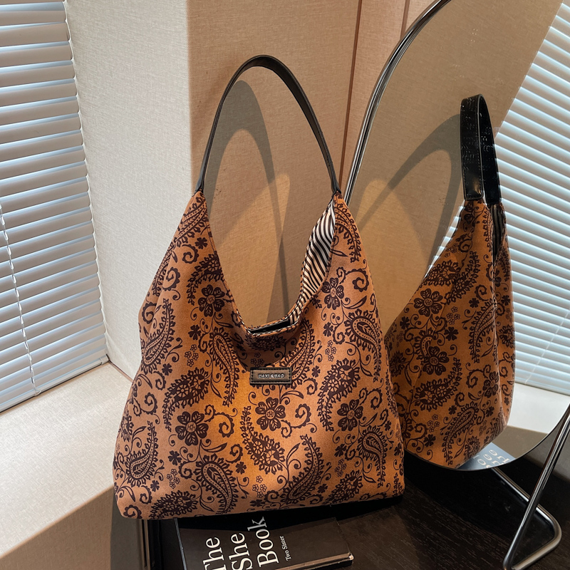 Sac fourre-tout de luxe léger  - Ethnic Fashion Brands avis et prix