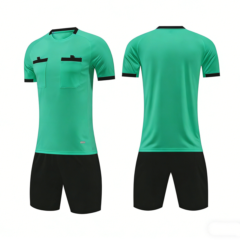 Ensemble d'arbitre de football - Thai Silk Blouse avis et prix